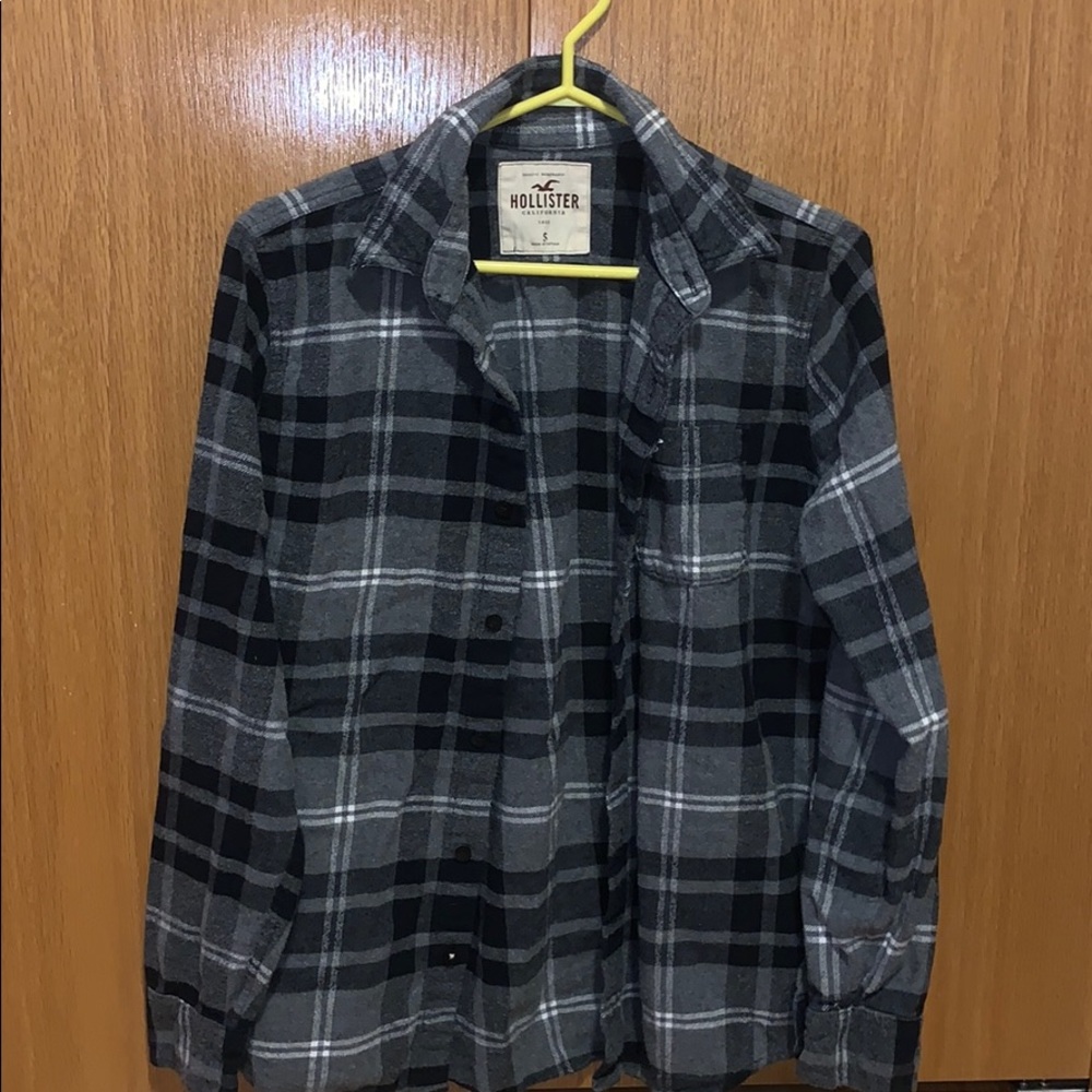 Hollister grey and black flannel